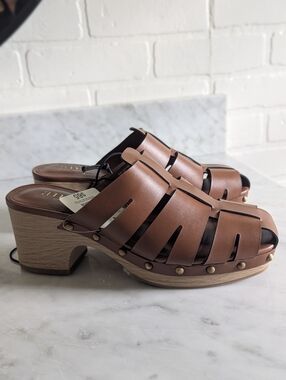 NWT - a.n.a Brown Leather Clog Sz 6.5